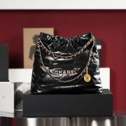 CHANEL 22 Handbag - Image 2