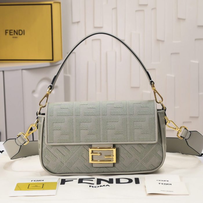 Fendi Baguette - Image 2