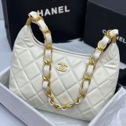CHANEL HOBO BAG - Image 2