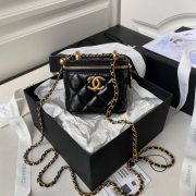 CHANEL MINI FLAP(HIGH-END GRADE) - Image 2