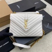 COLLEGE MEDIUM CHAIN BAG IN QUILTED LEATHER - Image 2