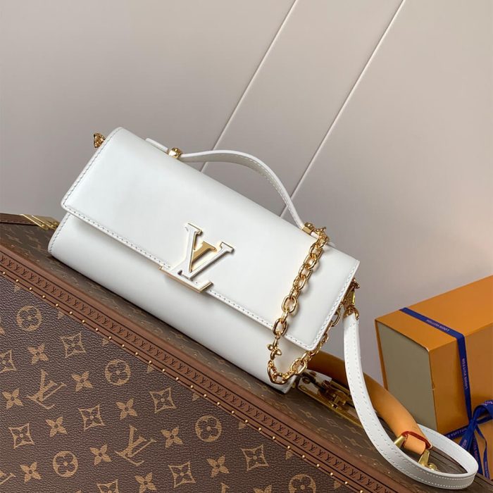 LV Wallet On Chain Capucines - Image 2