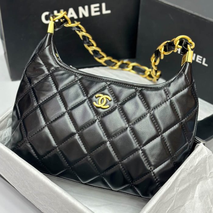 CHANEL HOBO BAG - Image 2