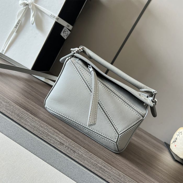 LOEWE Mini Puzzle bag - Image 2