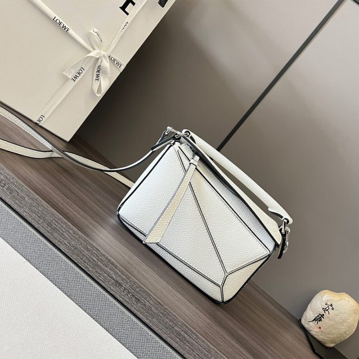 LOEWE Mini Puzzle bag - Image 2