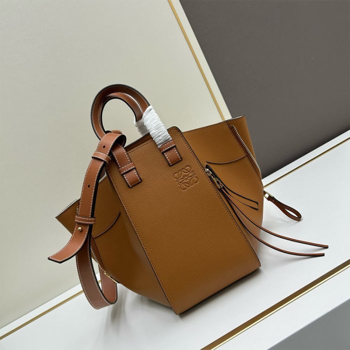 Small Hammock bag in soft grained calfskin - Image 2