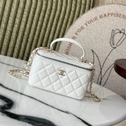 CHANEL Long Vanity with chain - Image 2