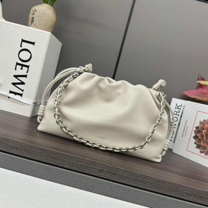 Loewe Medium Flamenco purse in mellow nappa lambskin - Image 2