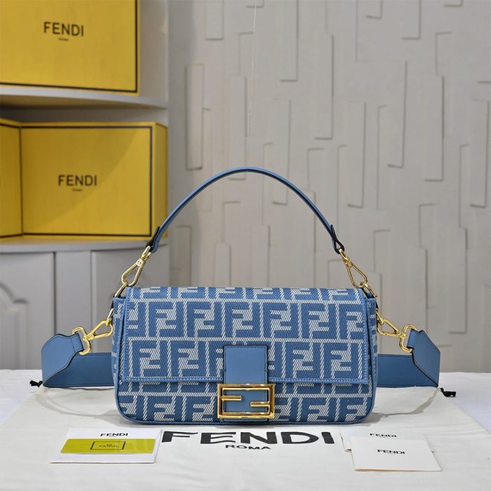Fendi Baguette - Image 2