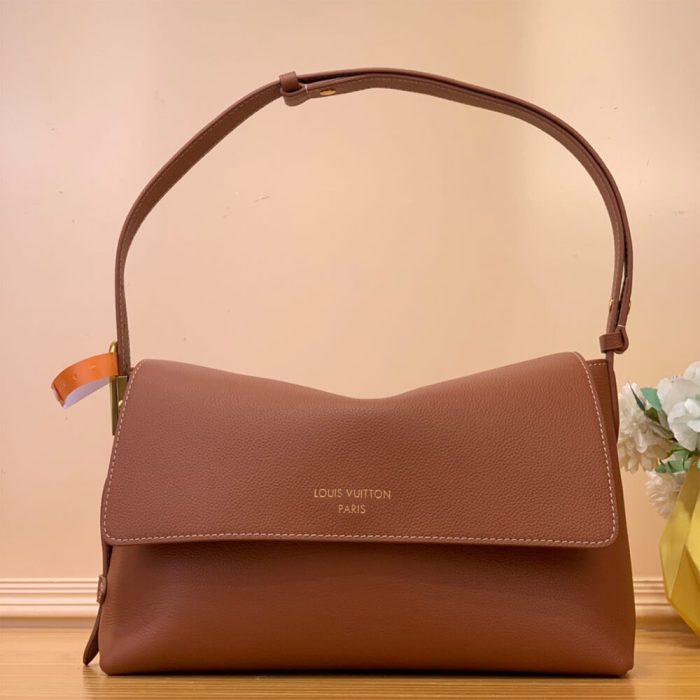 LV Low Key Messenger(HIGH-END GRADE) - Image 2