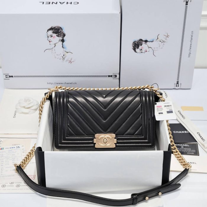 Chevron Boy Chanel Handbag - Image 2