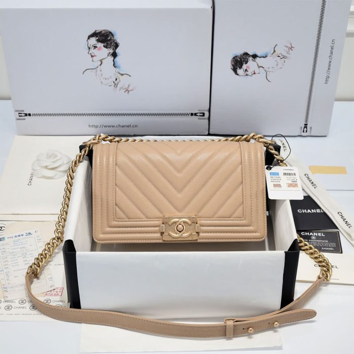 Chevron Boy Chanel Handbag - Image 2