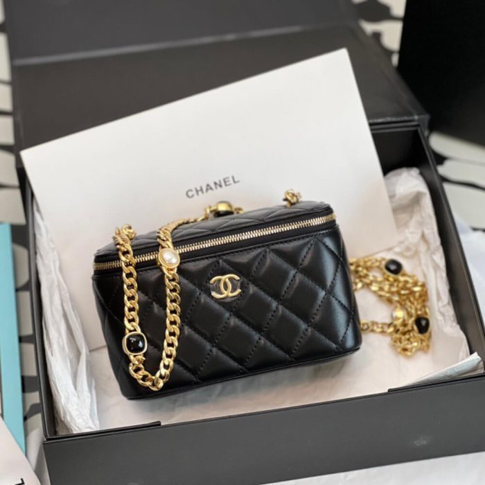 Chanel VANITY WITH CHAIN - Image 2