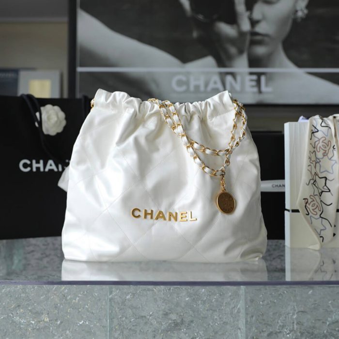 CHANEL 22 HANDBAG(high-end grade) - Image 2