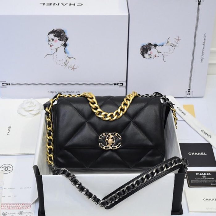CHANEL 19 HANDBAG - Image 2