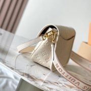 LV Diane - Image 3