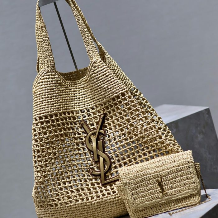 YSL  ICARE maxi shopping bag in quilted lambskin - Image 3
