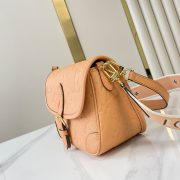 LV  Diane - Image 3