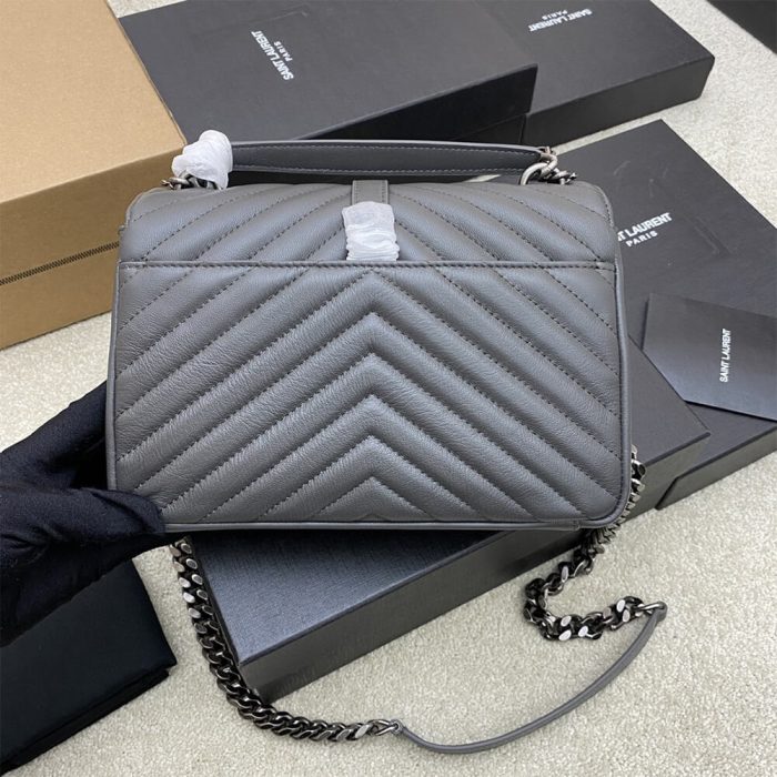 COLLEGE MEDIUM CHAIN BAG IN QUILTED LEATHER - Image 3