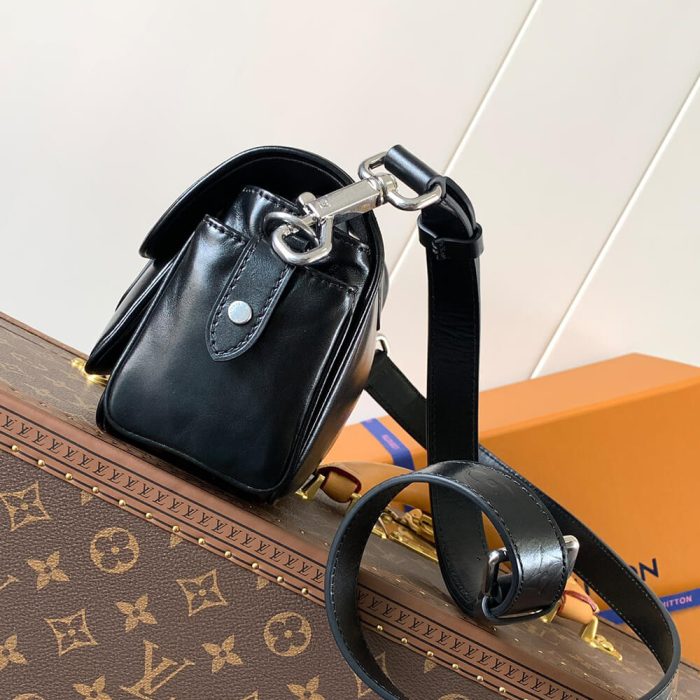 LV Soccer Ball Bag(HIGH-END GRADE) - Image 3