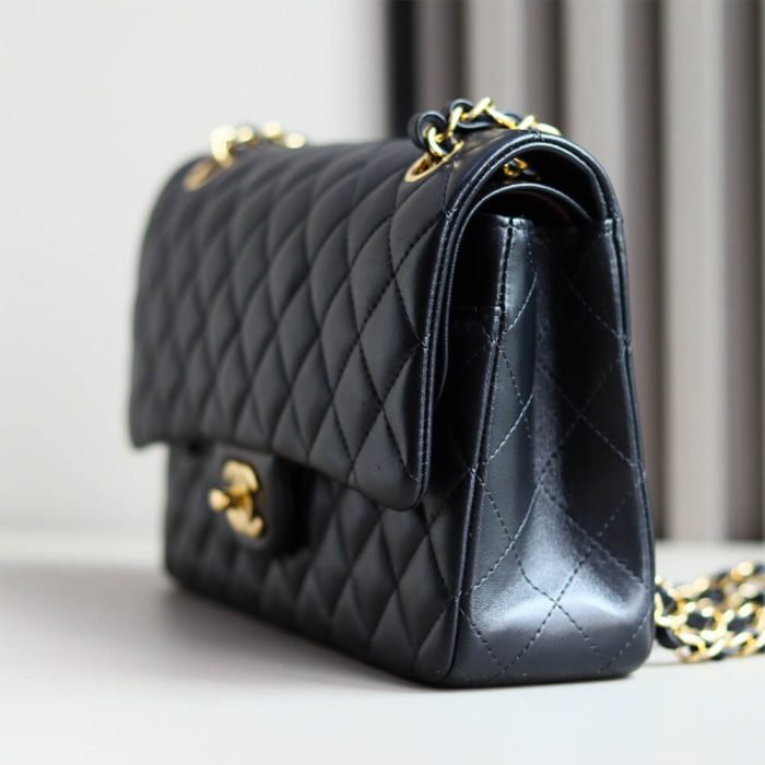 CHANEL CLASSIC FLAP HANDBAG(TAX-FREE Grade) - Image 3