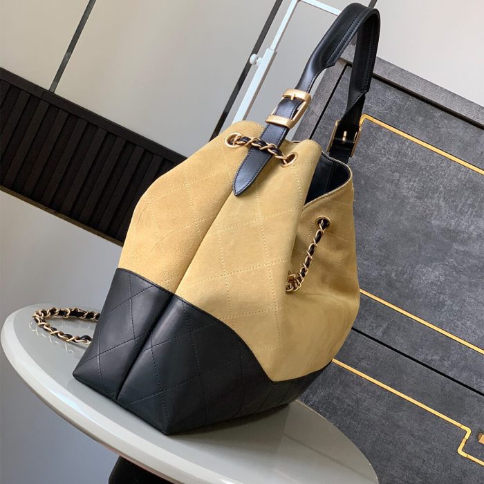 Chanel HOBO on 25 Fashion Show(HIGH-END GRADE) - Image 3