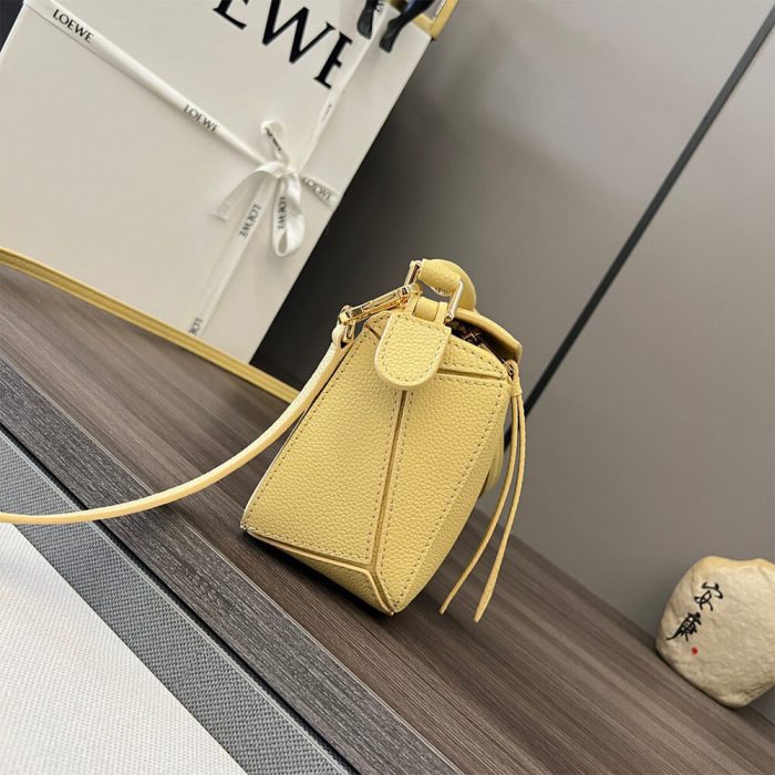 LOEWE Mini Puzzle bag - Image 3