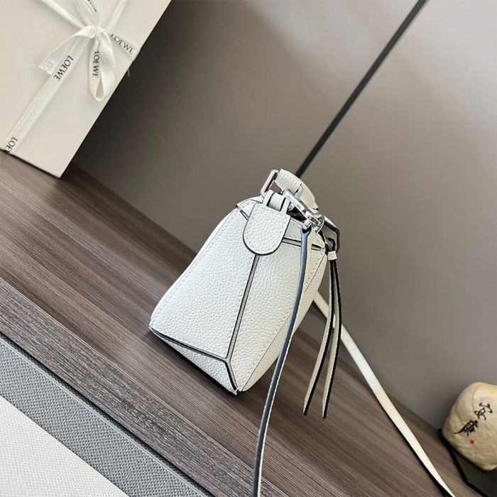 LOEWE Mini Puzzle bag - Image 3