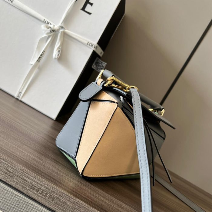 LOEWE Mini Puzzle bag - Image 3