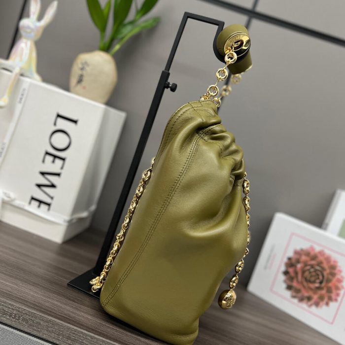 Loewe Small Squeeze bag in nappa lambskin - Image 3