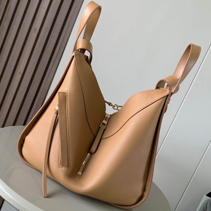 LOEWE Small Hammock bag in soft grained calfskin - Image 3