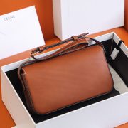 CELINE TRIOMPHE SHOULDER BAG - Image 3