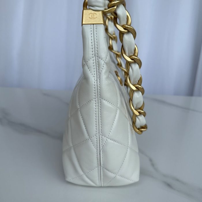 CHANEL HOBO BAG(HIGH-END GRADE) - Image 3