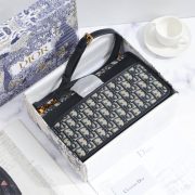 30 MONTAIGNE CHAIN BAG - Image 3