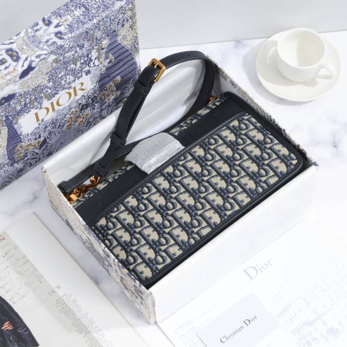 30 MONTAIGNE CHAIN BAG - Image 3