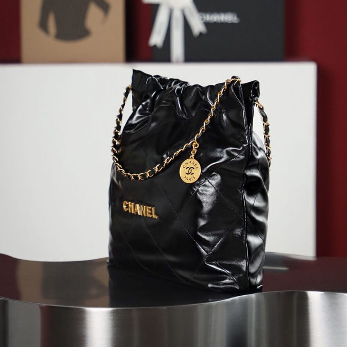 CHANEL 22 Handbag - Image 3