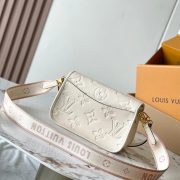 LV Diane - Image 4
