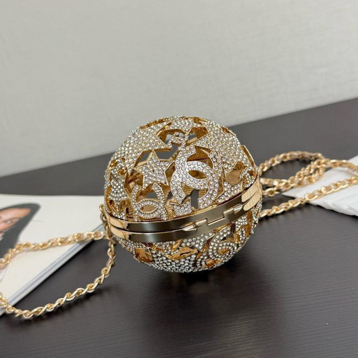 CHANEL Sphere Minaudiere(HIGH-END GRADE) - Image 4
