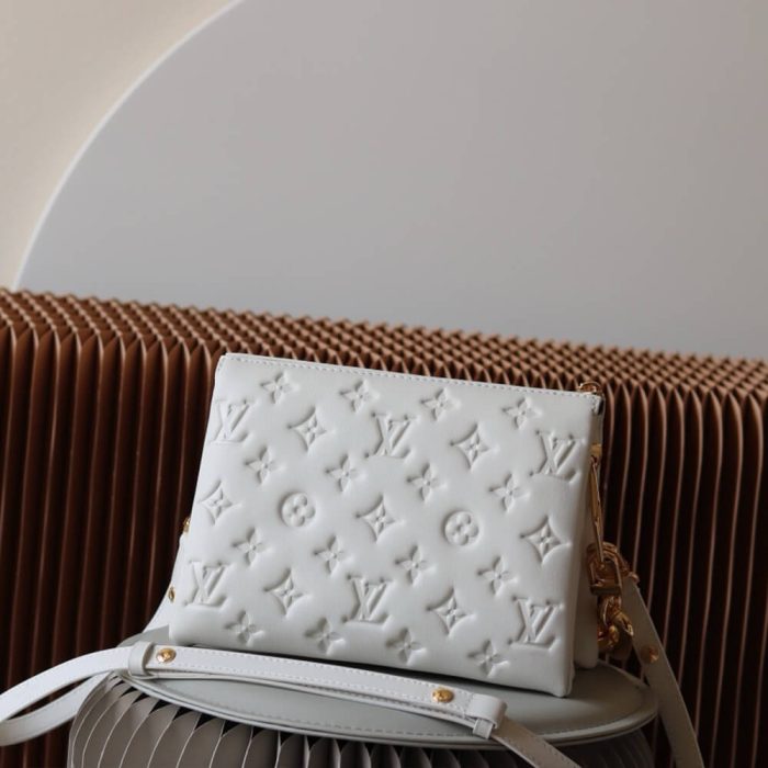 LV Coussin BB - Image 4