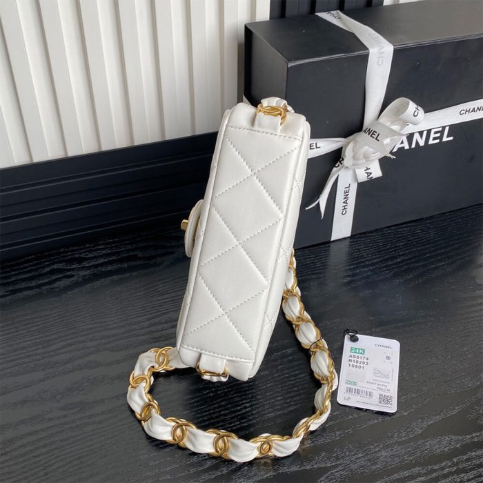 CHANEL Small Flap Bag(high-end grade) - Image 4