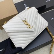 COLLEGE MEDIUM CHAIN BAG IN QUILTED LEATHER - Image 4