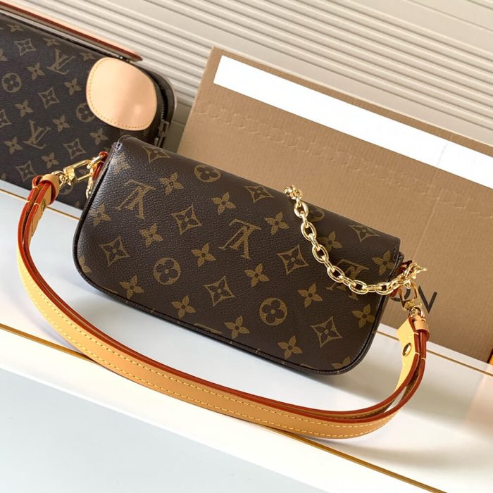 LV  Wallet On Chain Ivy - Image 4