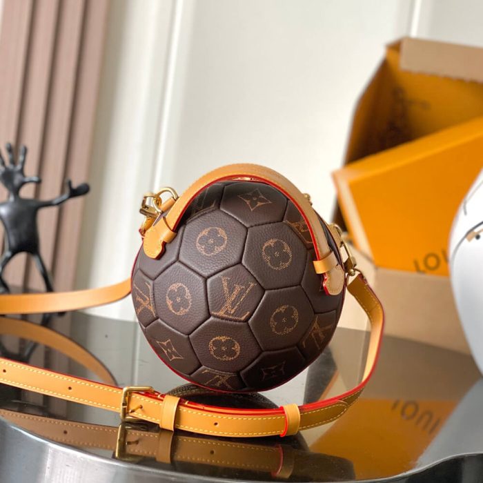 LV Soccer Ball Bag(HIGH-END GRADE) - Image 4