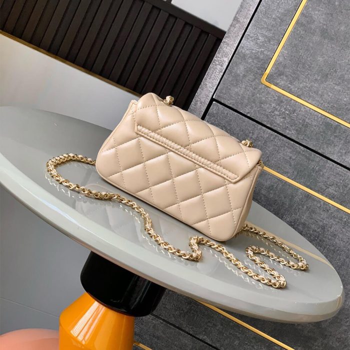 Chanel Clutch with Chain(HIGH-END GRADE) - Image 4