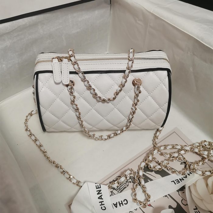 CHANEL Clutch with Chain(HIGH-END GRADE) - Image 4
