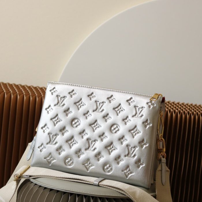LV Coussin PM(HIGH-END GRADE) - Image 4