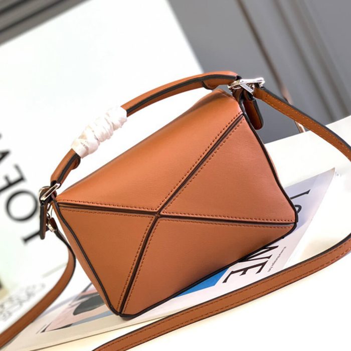 LOEWE Mini Puzzle bag - Image 4