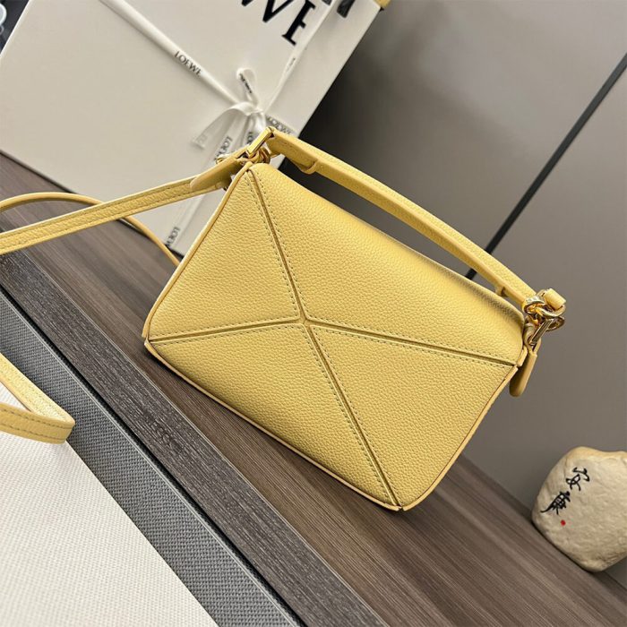 LOEWE Mini Puzzle bag - Image 4