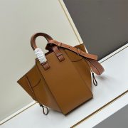 Small Hammock bag in soft grained calfskin - Image 4