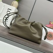 Loewe Medium Flamenco purse in mellow nappa lambskin - Image 4